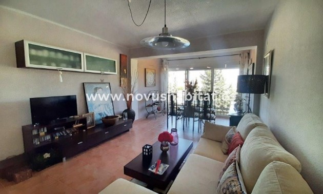 Apartament - Sprzedaż - Albir - Albir