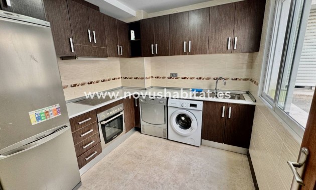Apartament - Sprzedaż - Benijófar - Center