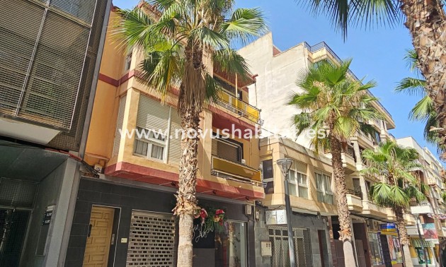 Apartament - Sprzedaż - Torrevieja - Torrevieja