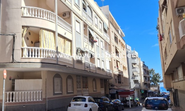 Apartment / Duplex - Herverkoop - Torrevieja - Playa de los Locos