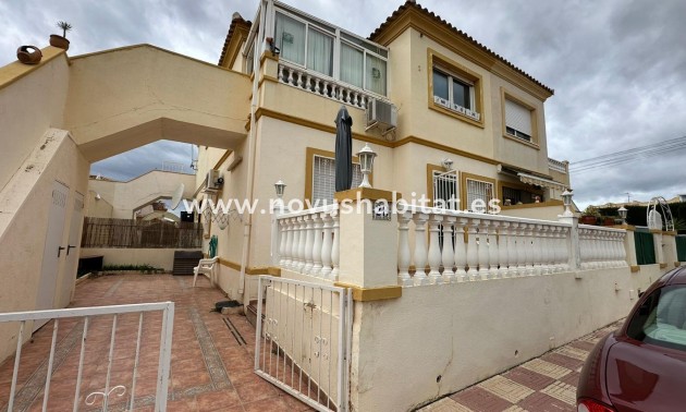 Appartement - Herverkoop - Orihuela Costa - La Florida