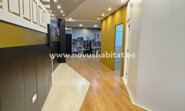 Commercial premises / Commercial unit / Retail space - Segunda mano - Guardamar del Segura - Guardamar del Seguras*