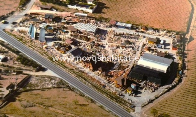 Commercial premises - Nouvelle construction - Algueña - Algueña