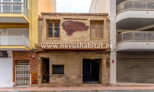 Commercial premises - Nouvelle construction - Torrevieja - Torrevieja