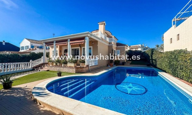 Detached chalet - Nowa inwestycja - Torrevieja - Torrevieja