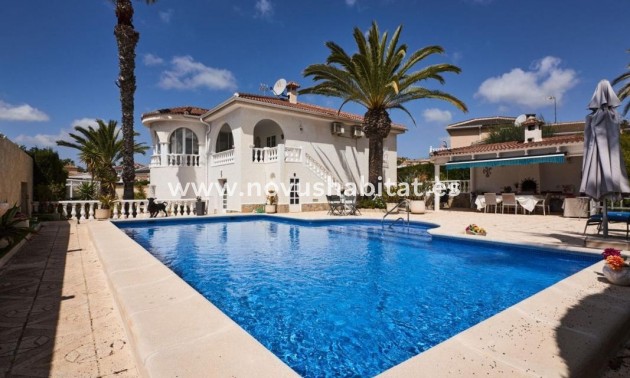 Detached chalet - Nýbygging - Rojales / Ciudad Quesada - Rojales