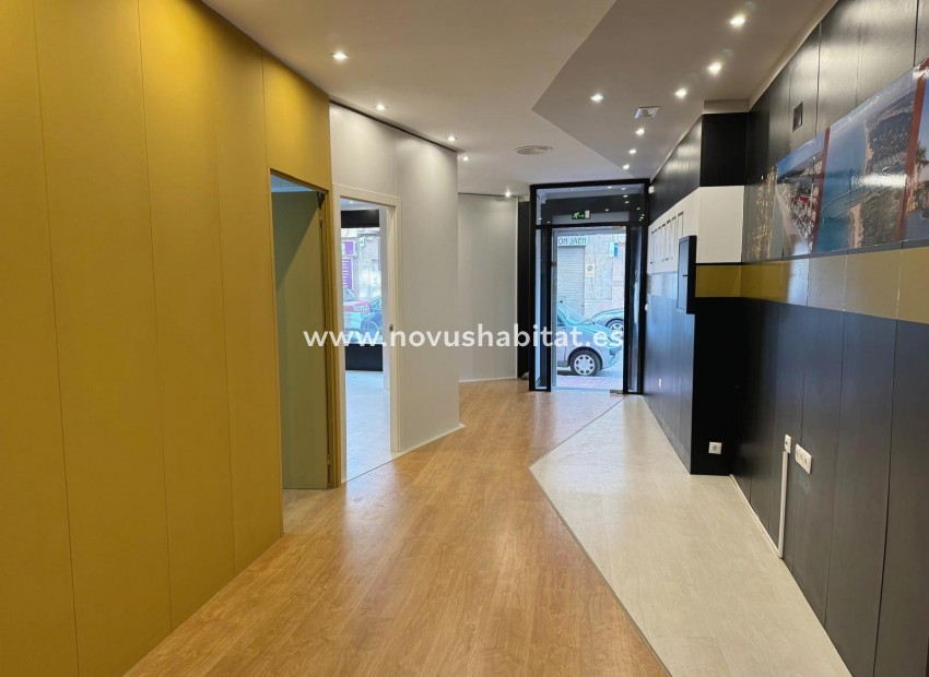 Endursala - Commercial premises / Commercial unit / Retail space - Guardamar del Segura