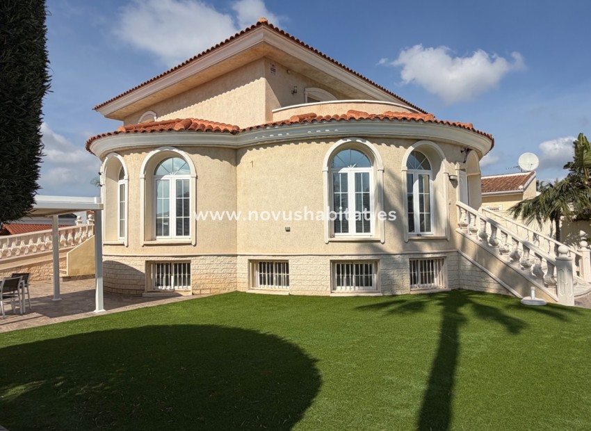 Endursala - Detached Villa - Ciudad Quesada - Doña Pena