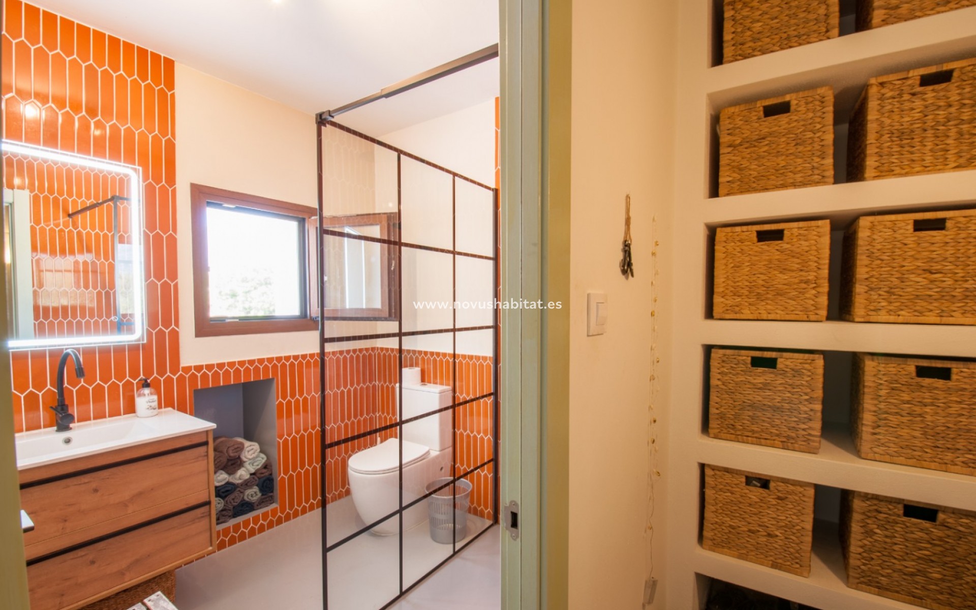 Endursala - Lóð - Alcalalí