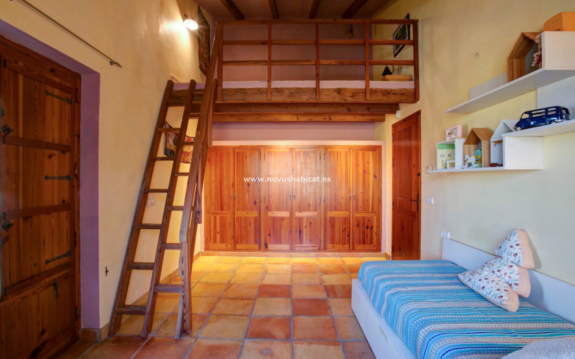 Endursala - Lóð - Moraira