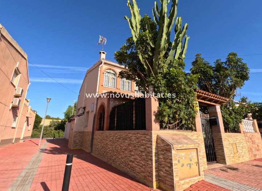 Endursala - Terraced house / Townhouse - Torrevieja - El Acequión - Los Náufragos