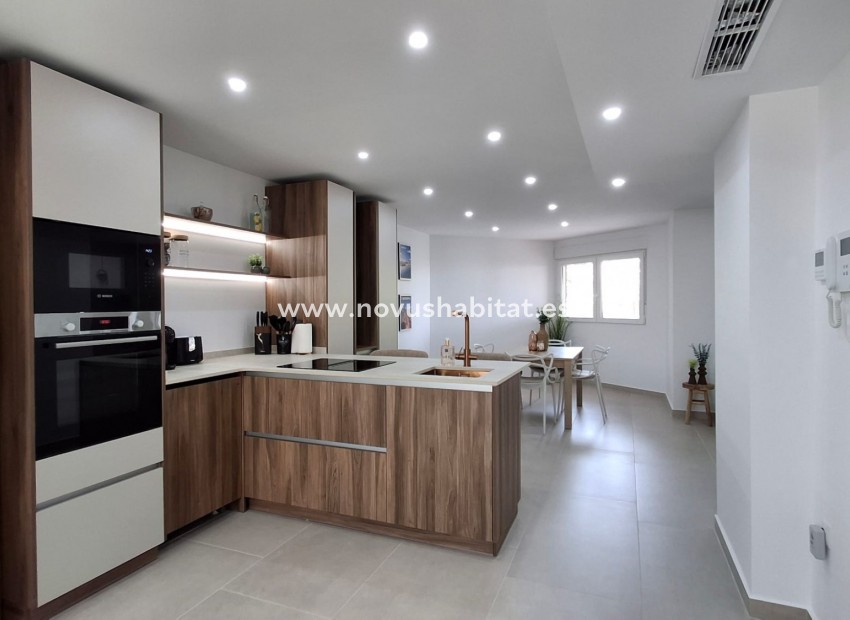 Herverkoop - Appartement - Torrevieja - Playa Acequion