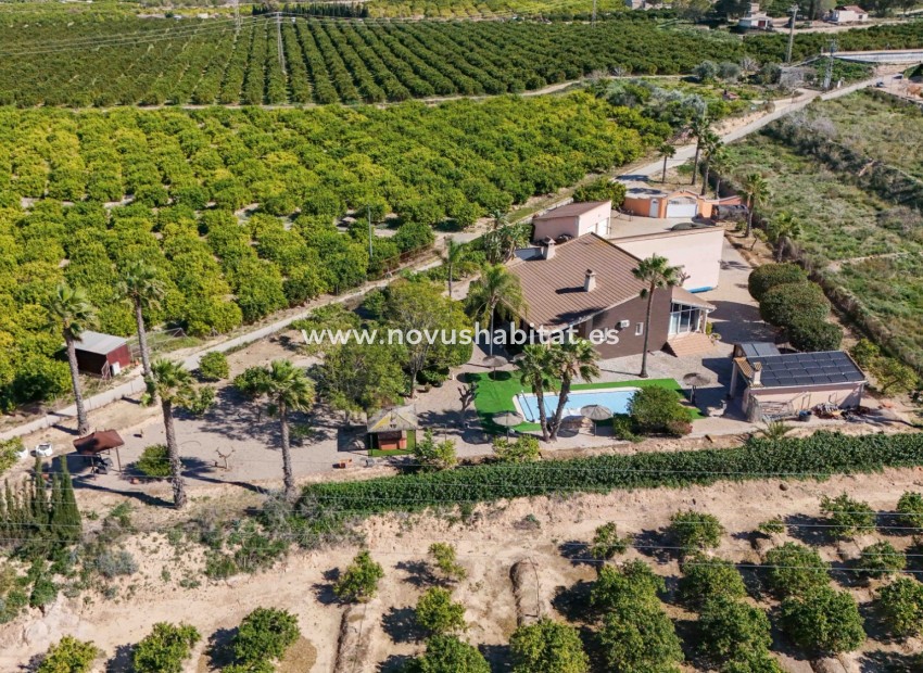 Herverkoop - Chalets Independientes - Alicante - Jacarilla