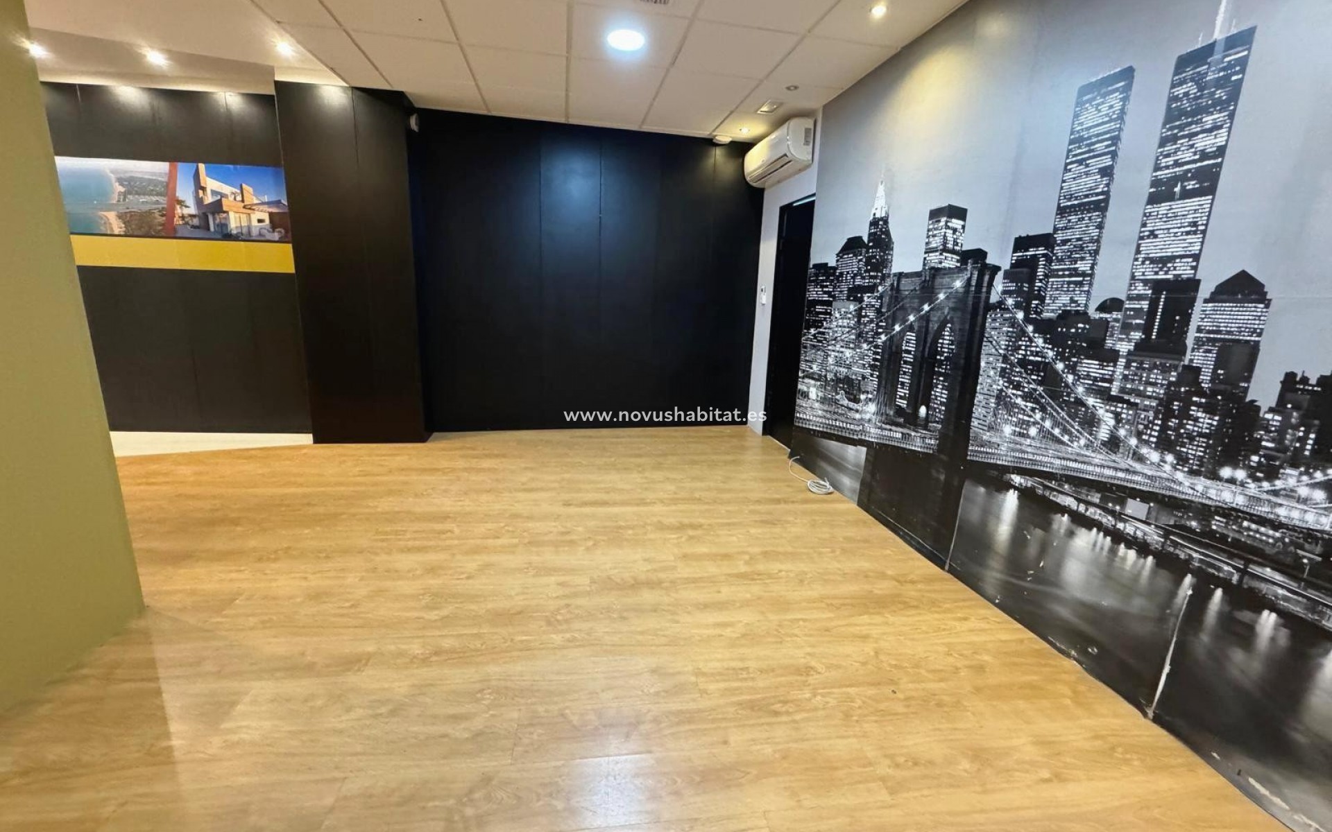 Herverkoop - Commercial premises / Commercial unit / Retail space - Guardamar del Segura - Guardamar del Seguras*