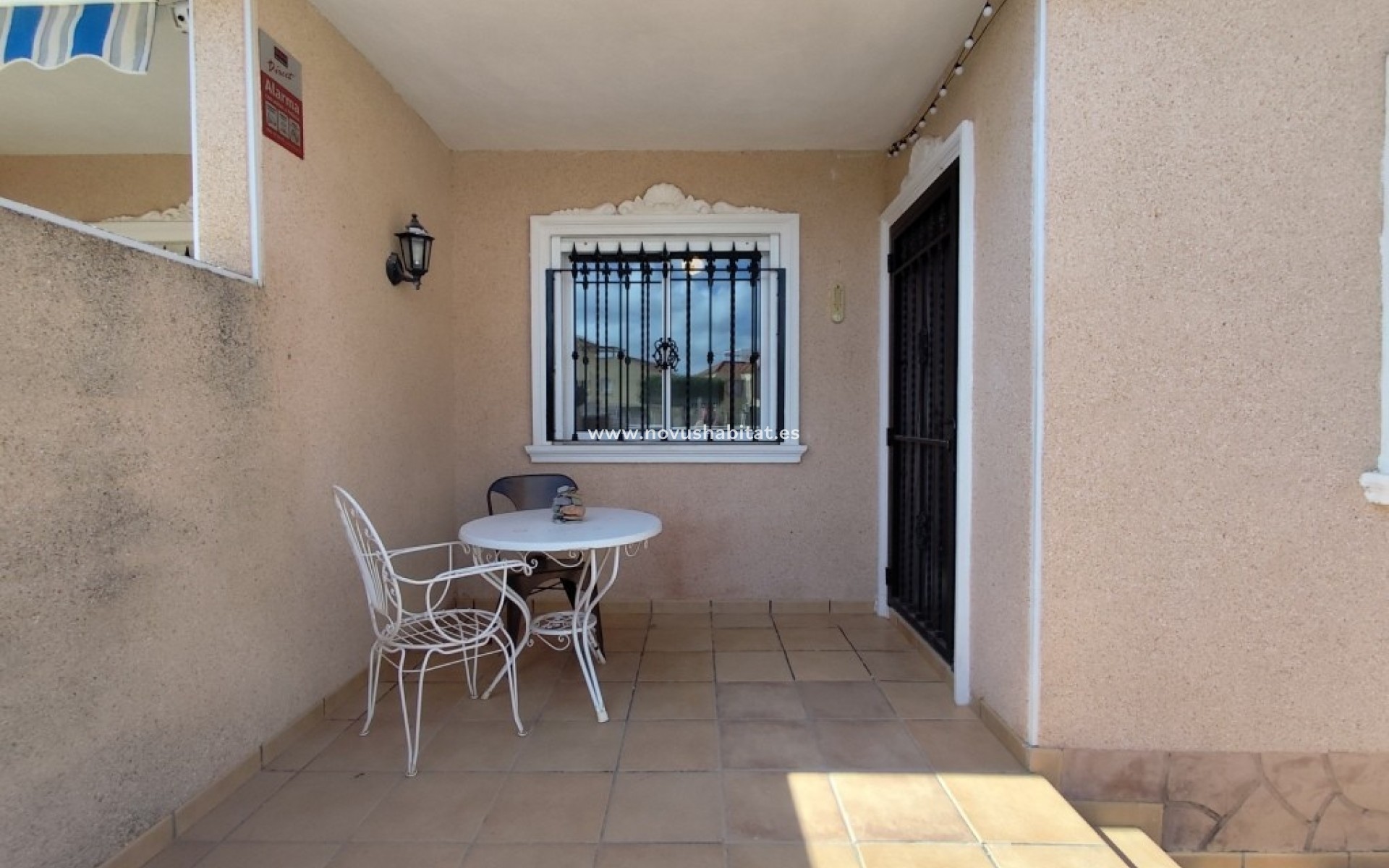 Herverkoop - Schakelwoning - La Regia