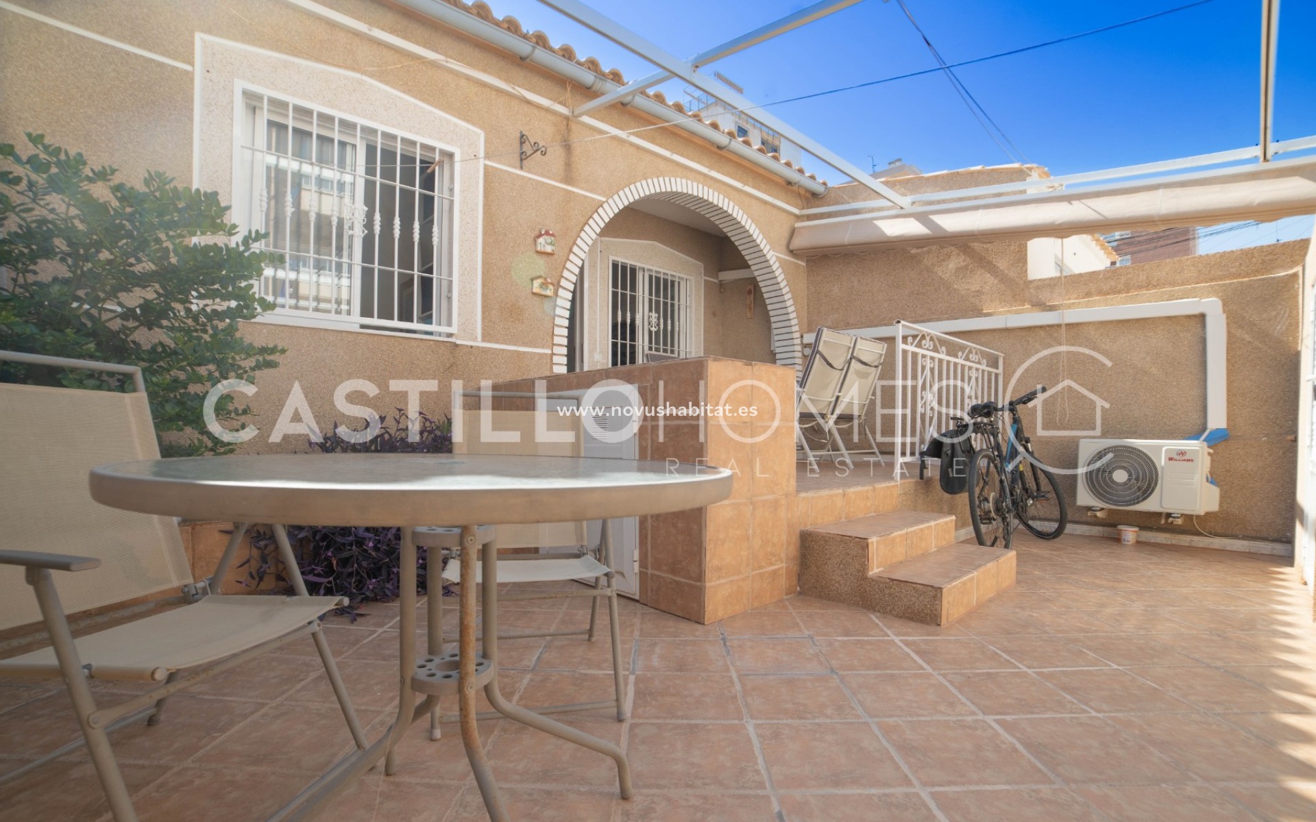 Herverkoop - Schakelwoning - Torrevieja - Aguas Nuevas