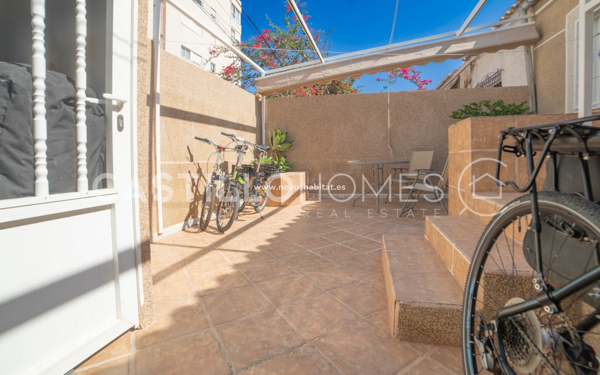 Herverkoop - Schakelwoning - Torrevieja - Aguas Nuevas