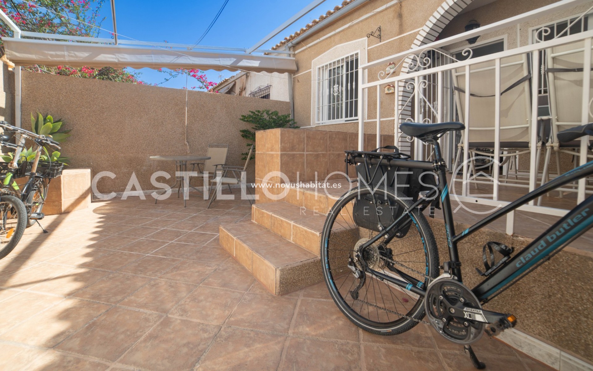 Herverkoop - Schakelwoning - Torrevieja - Aguas Nuevas