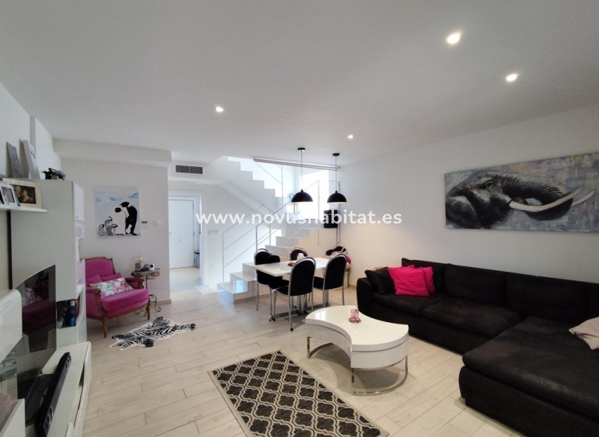 Herverkoop - Schakelwoning - Torrevieja