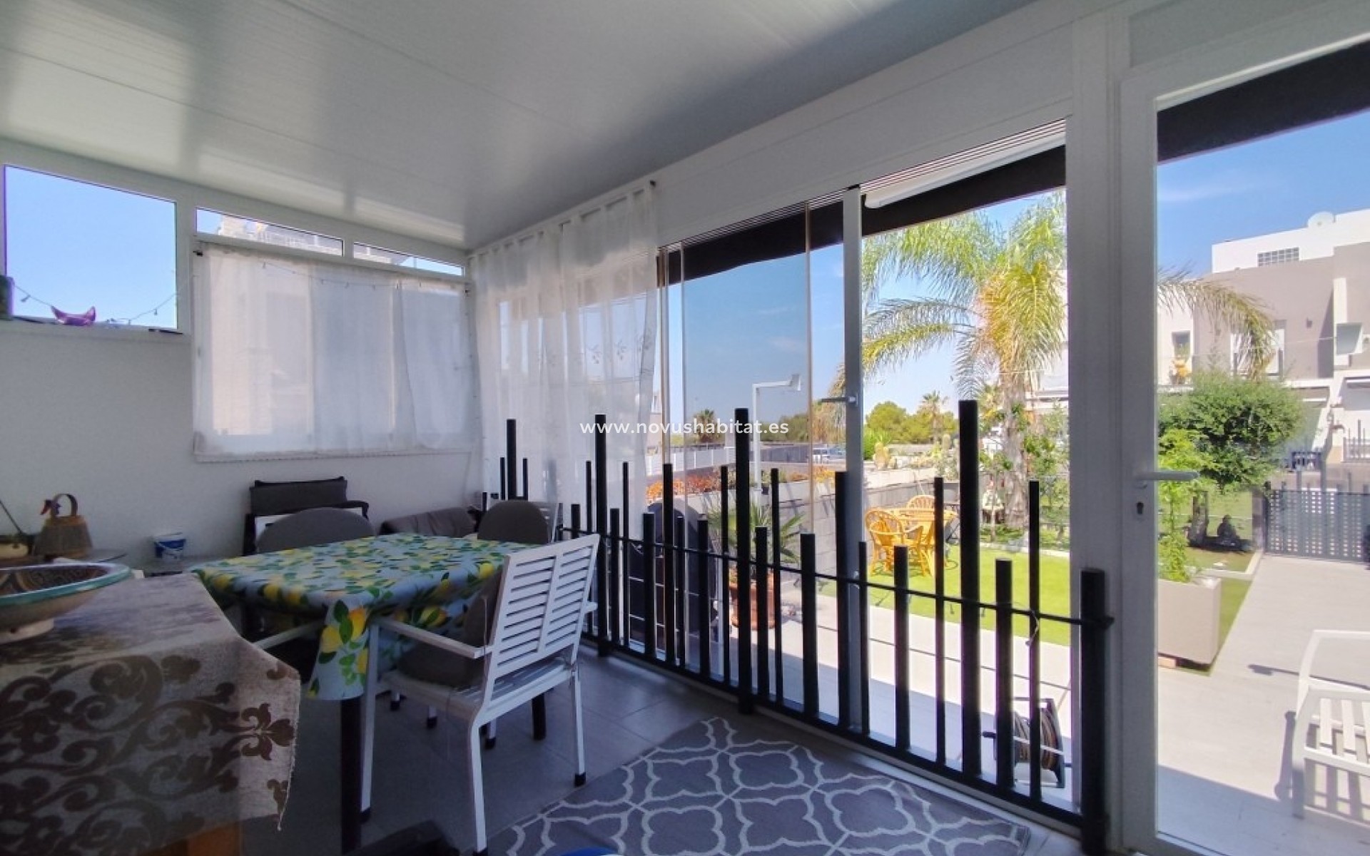 Herverkoop - Schakelwoning - Torrevieja