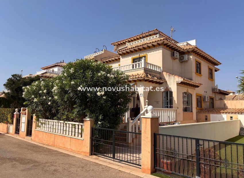 Herverkoop - Semi-detached house - Lomas de Cabo Roig