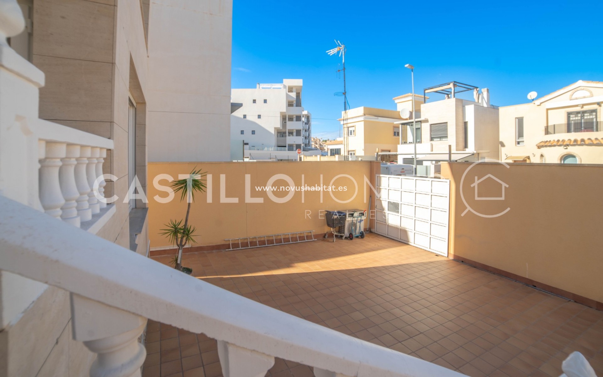 Herverkoop - Villa - Orihuela Costa - Las Filipinas