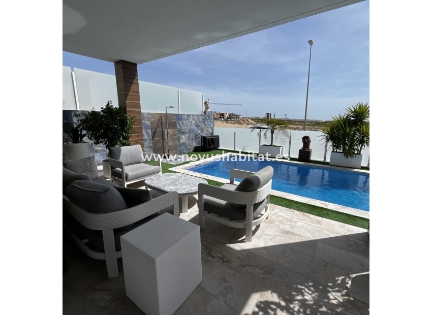 Herverkoop - Villa - Orihuela - Entre Naranjos Vistabella Golf
