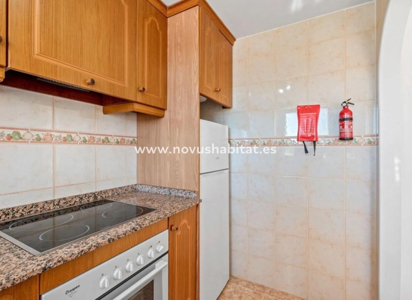 Neue Gebäude - Apartament - Algorfa