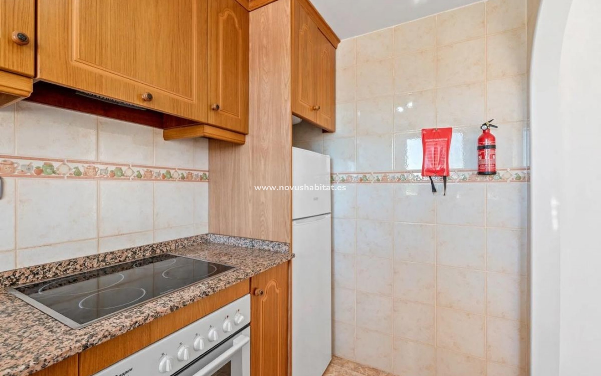 Neue Gebäude - Apartament - Algorfa