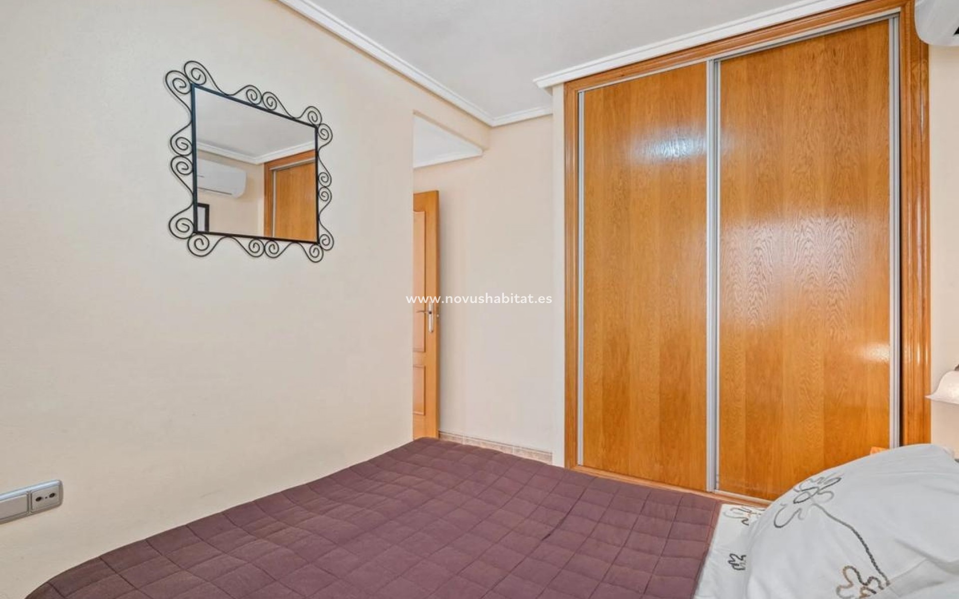Neue Gebäude - Apartament - Algorfa