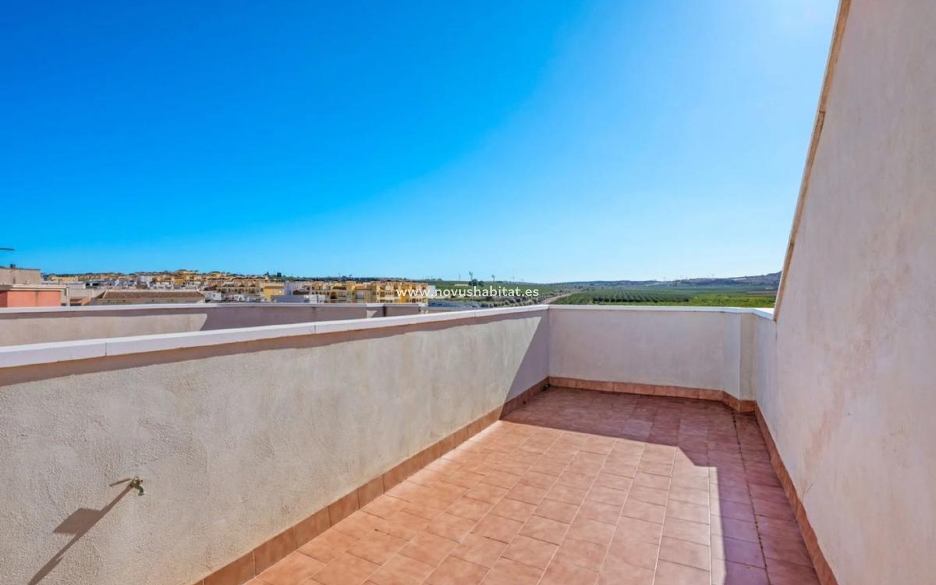 Neue Gebäude - Apartament - Algorfa