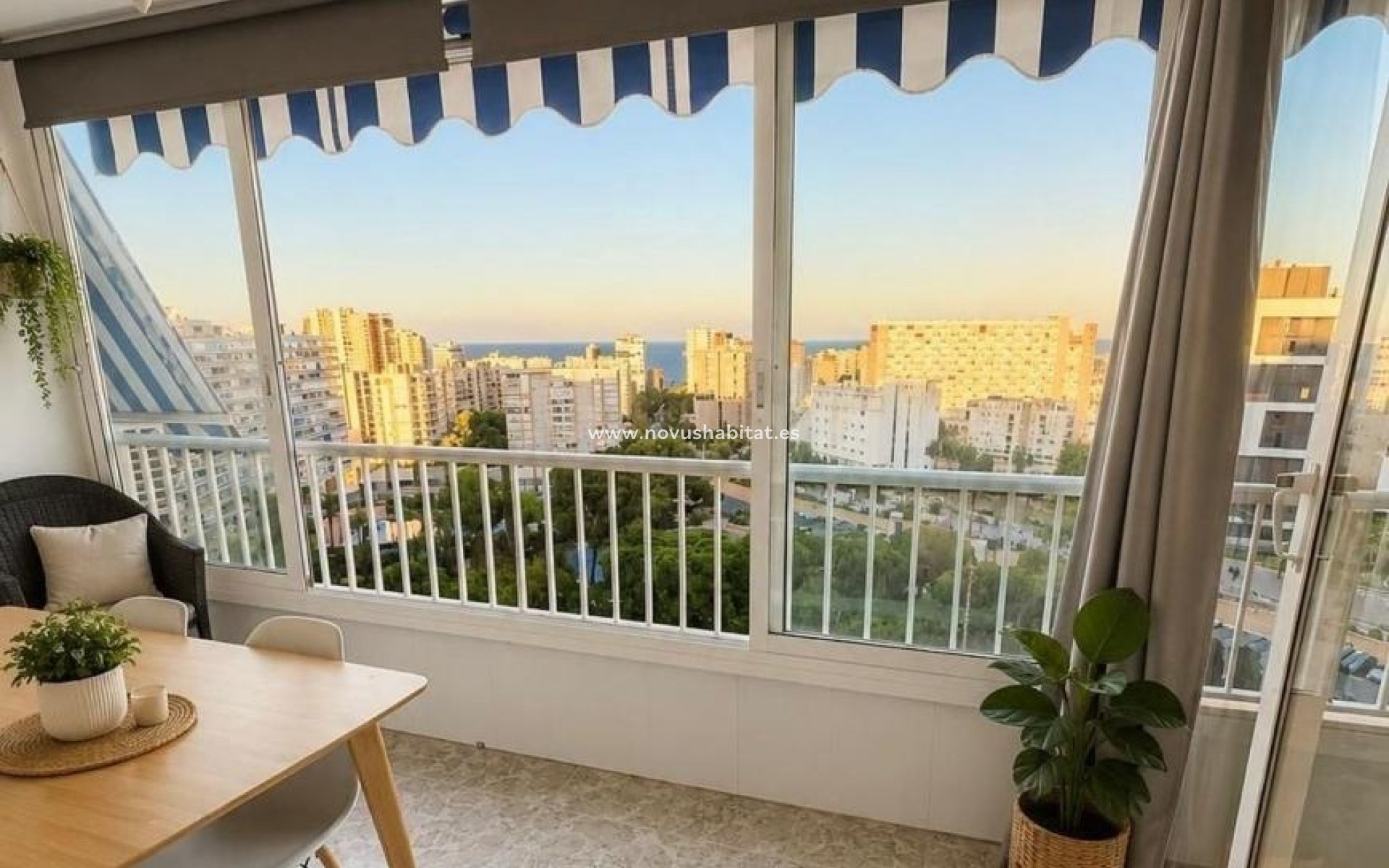 Neue Gebäude - Apartament - Alicante