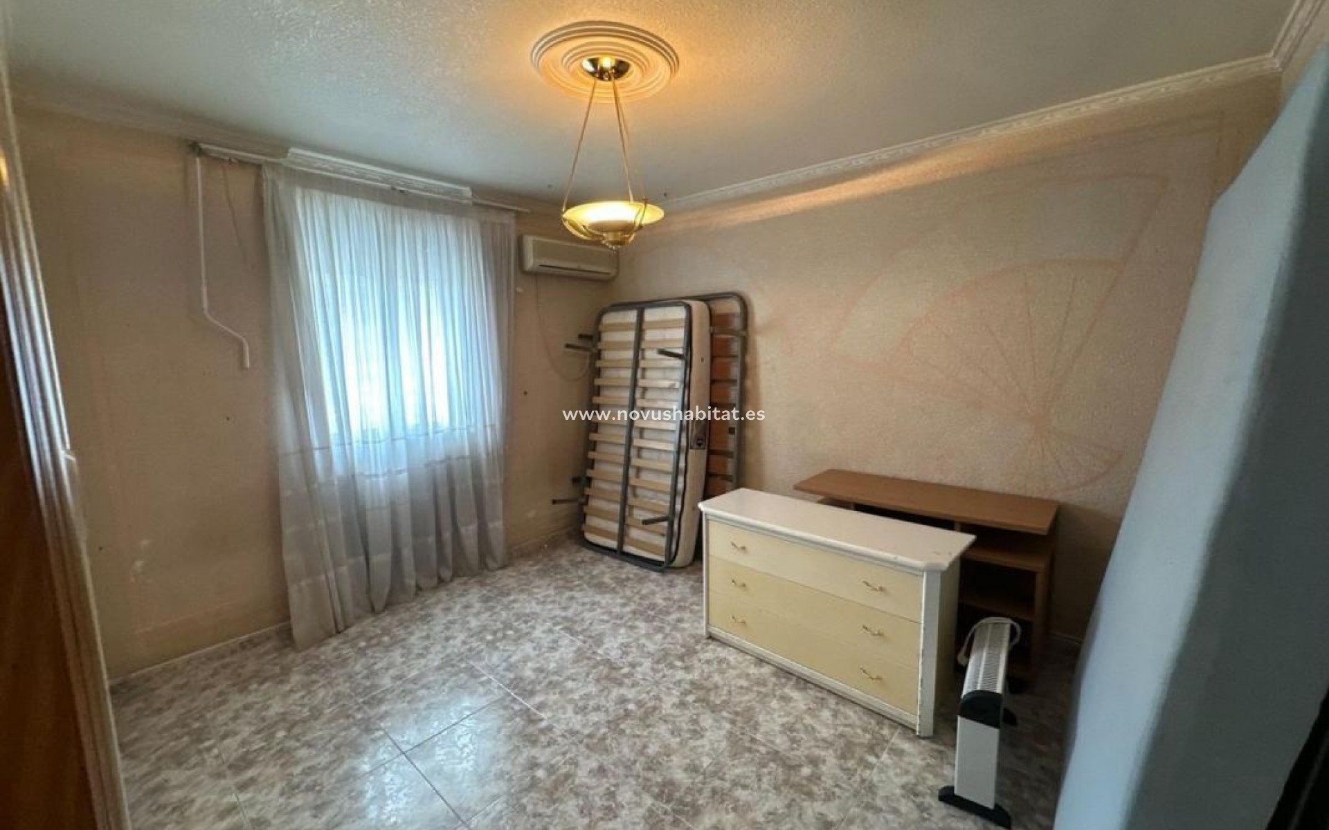 Neue Gebäude - Apartament - Alicante