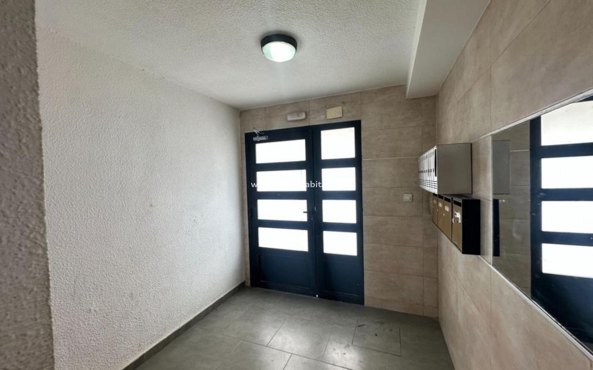 Neue Gebäude - Apartament - Alicante