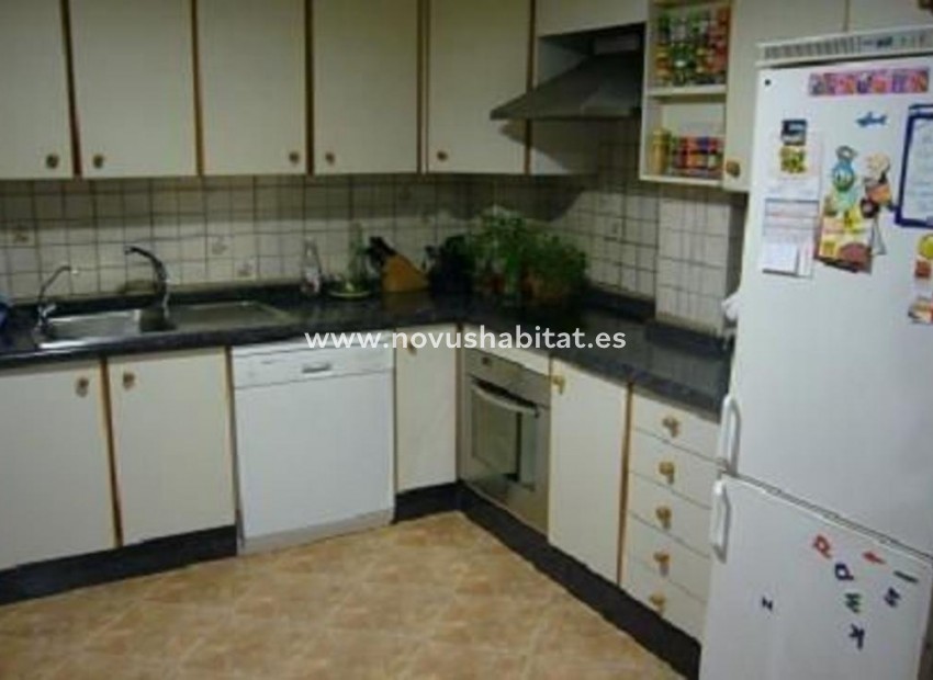 Neue Gebäude - Apartament - Alicante