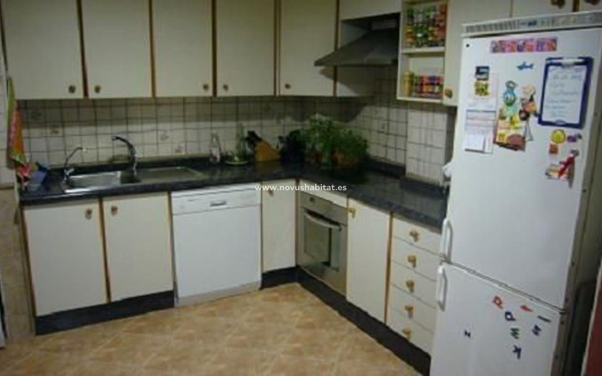 Neue Gebäude - Apartament - Alicante