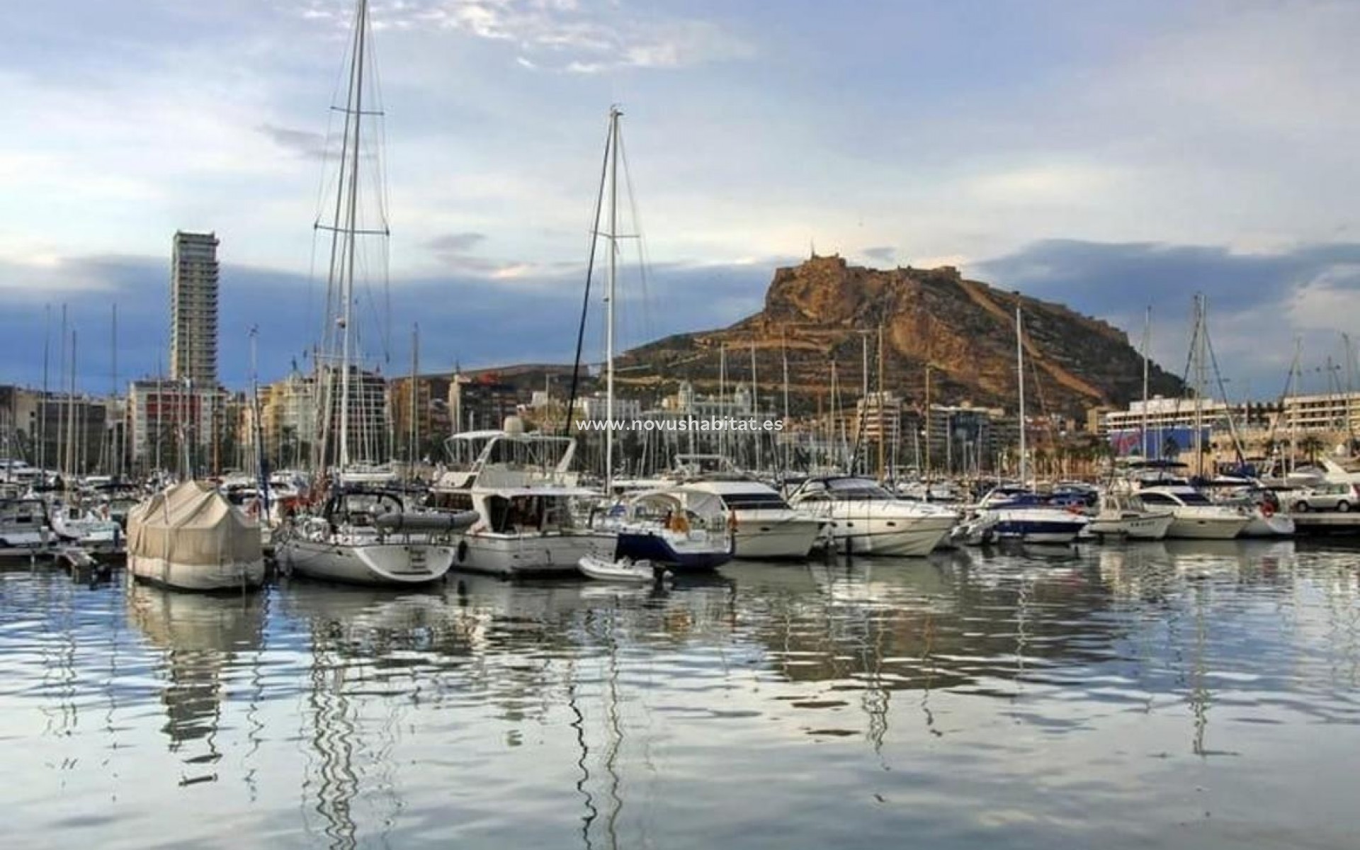 Neue Gebäude - Apartament - Alicante