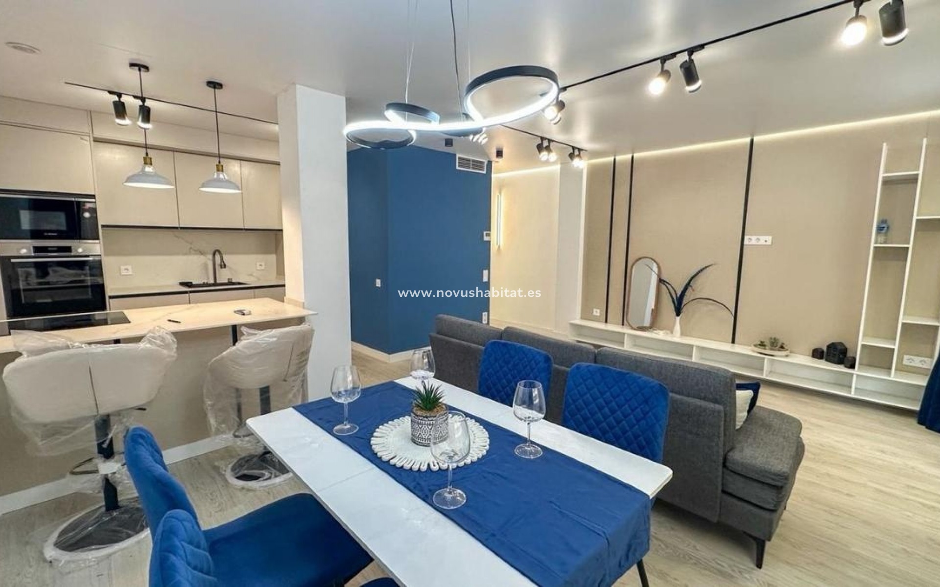 Neue Gebäude - Apartament - Almoradí