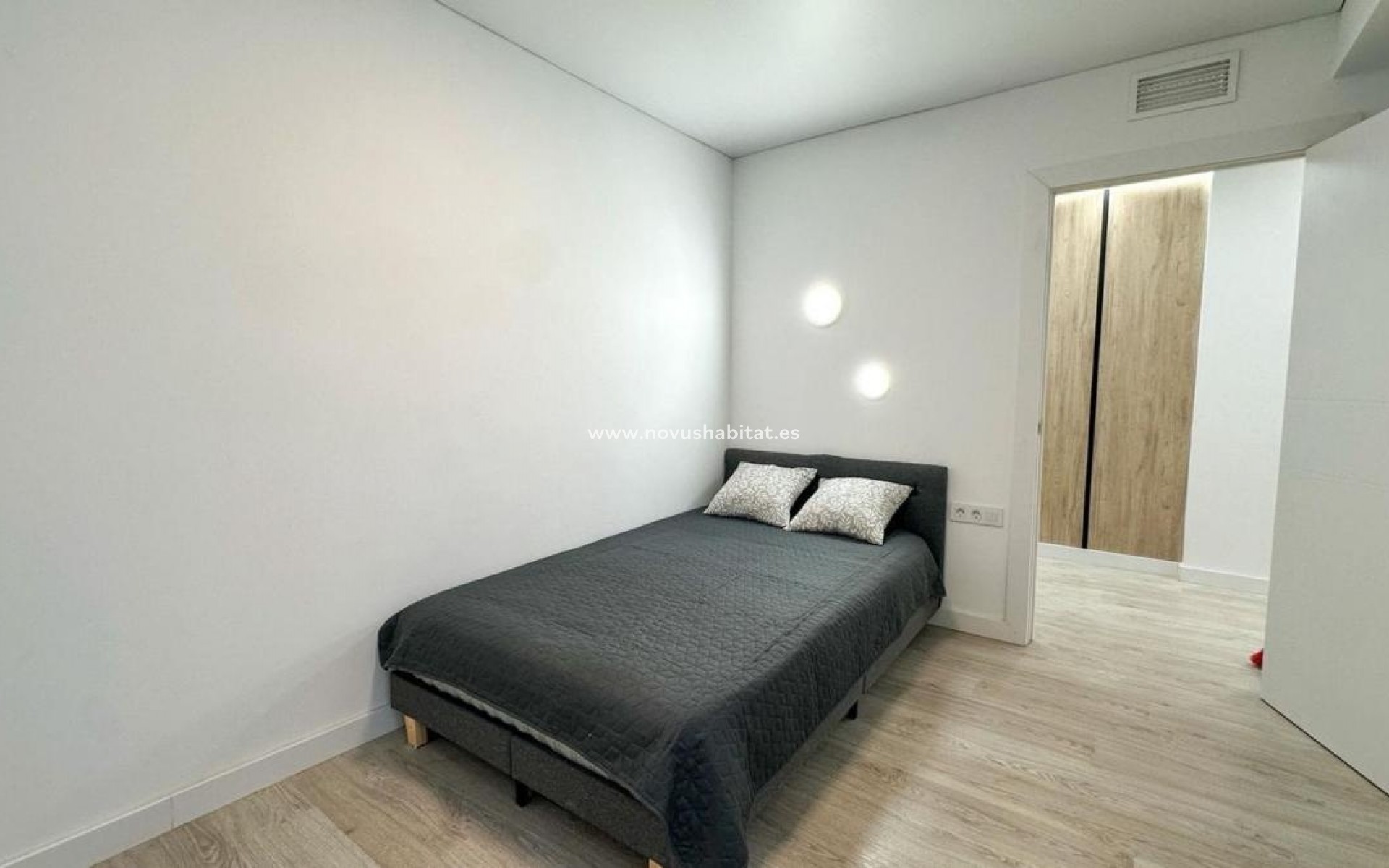 Neue Gebäude - Apartament - Almoradí