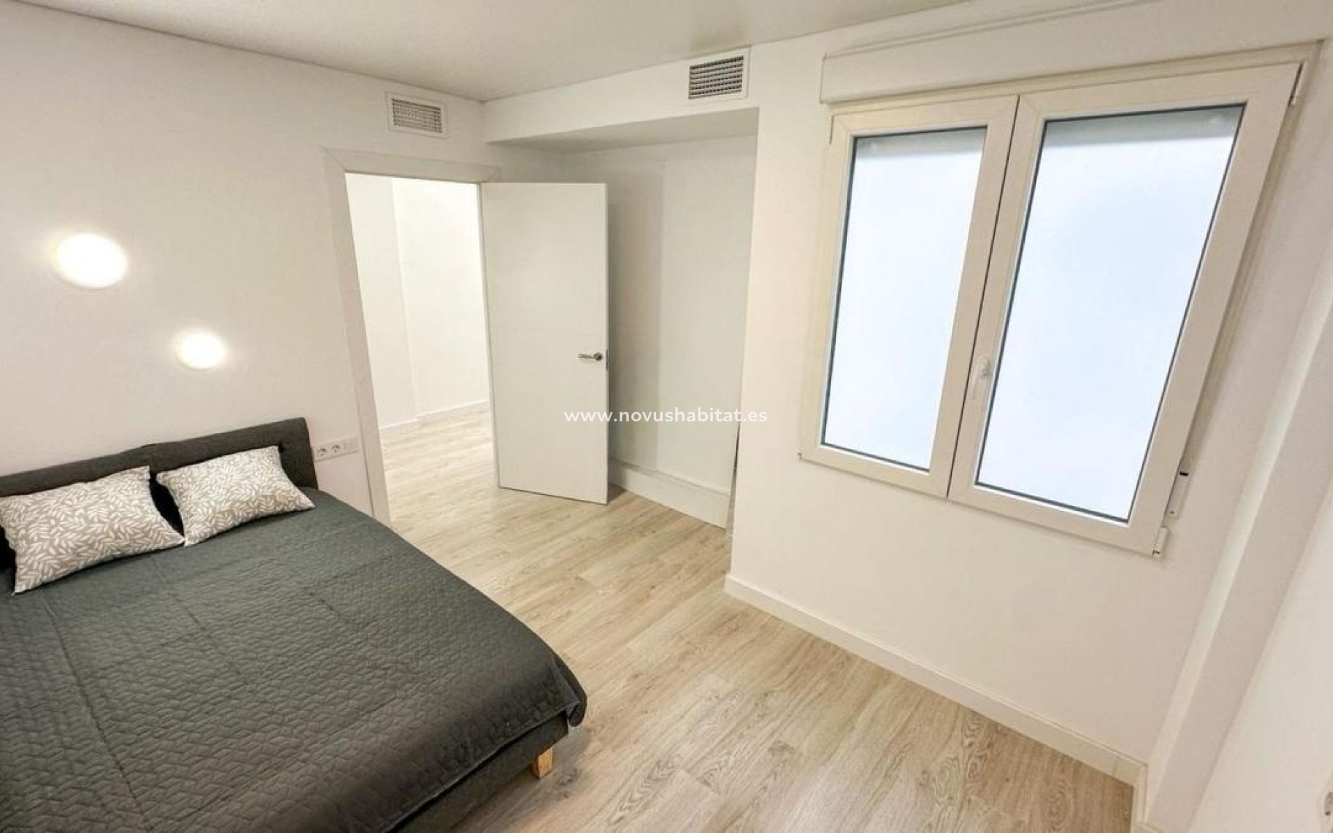 Neue Gebäude - Apartament - Almoradí