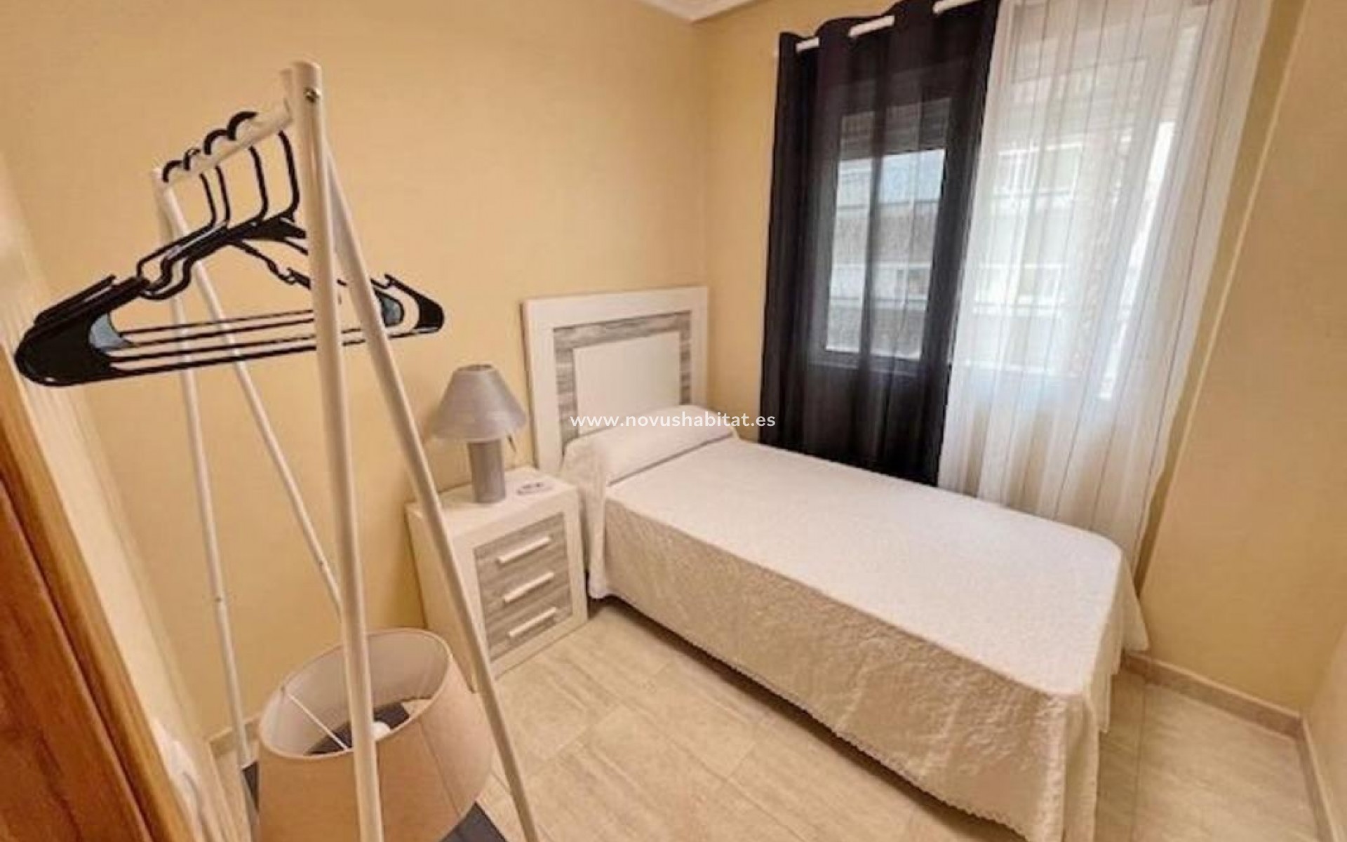 Neue Gebäude - Apartament - Guardamar del Segura