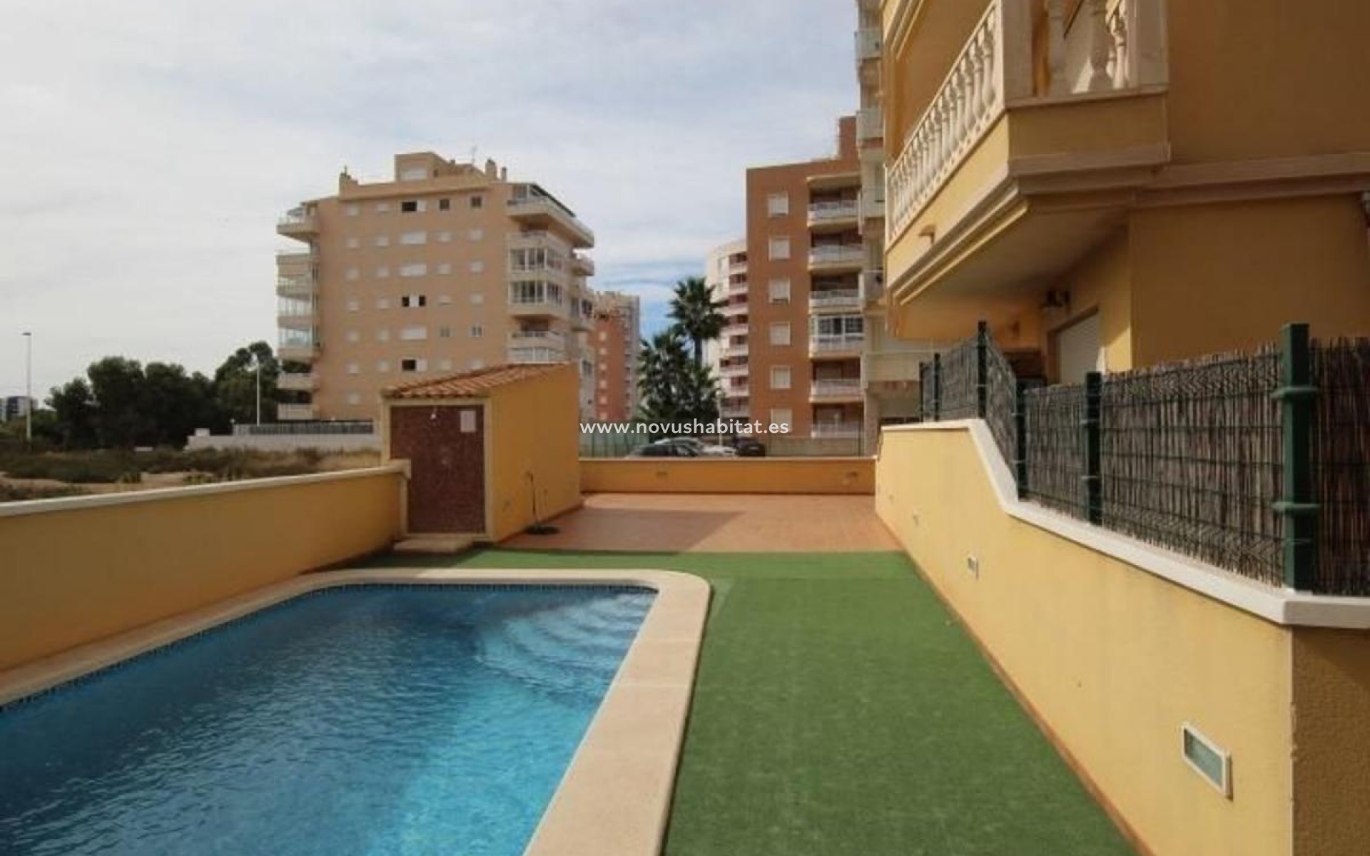 Neue Gebäude - Apartament - Guardamar del Segura