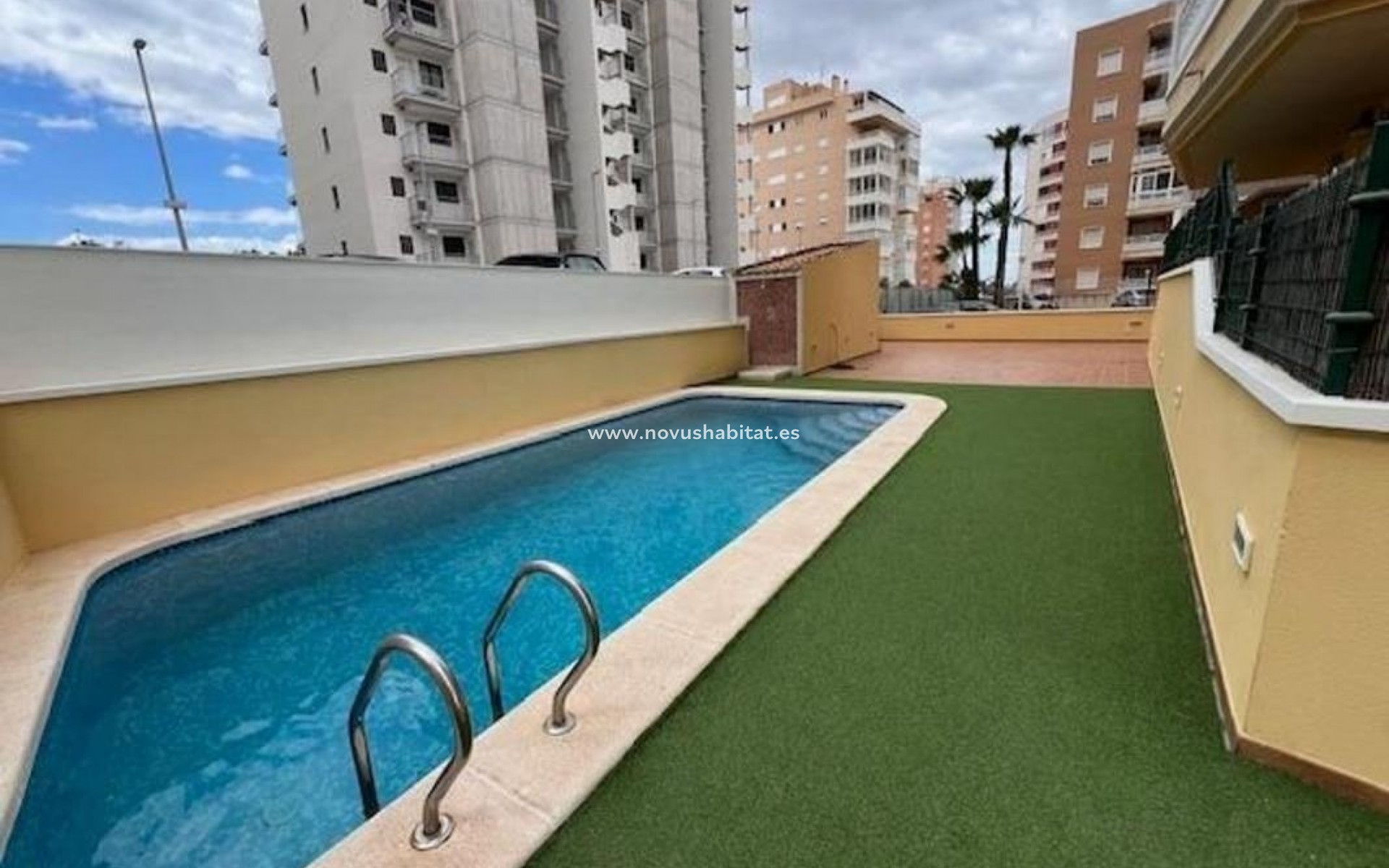 Neue Gebäude - Apartament - Guardamar del Segura
