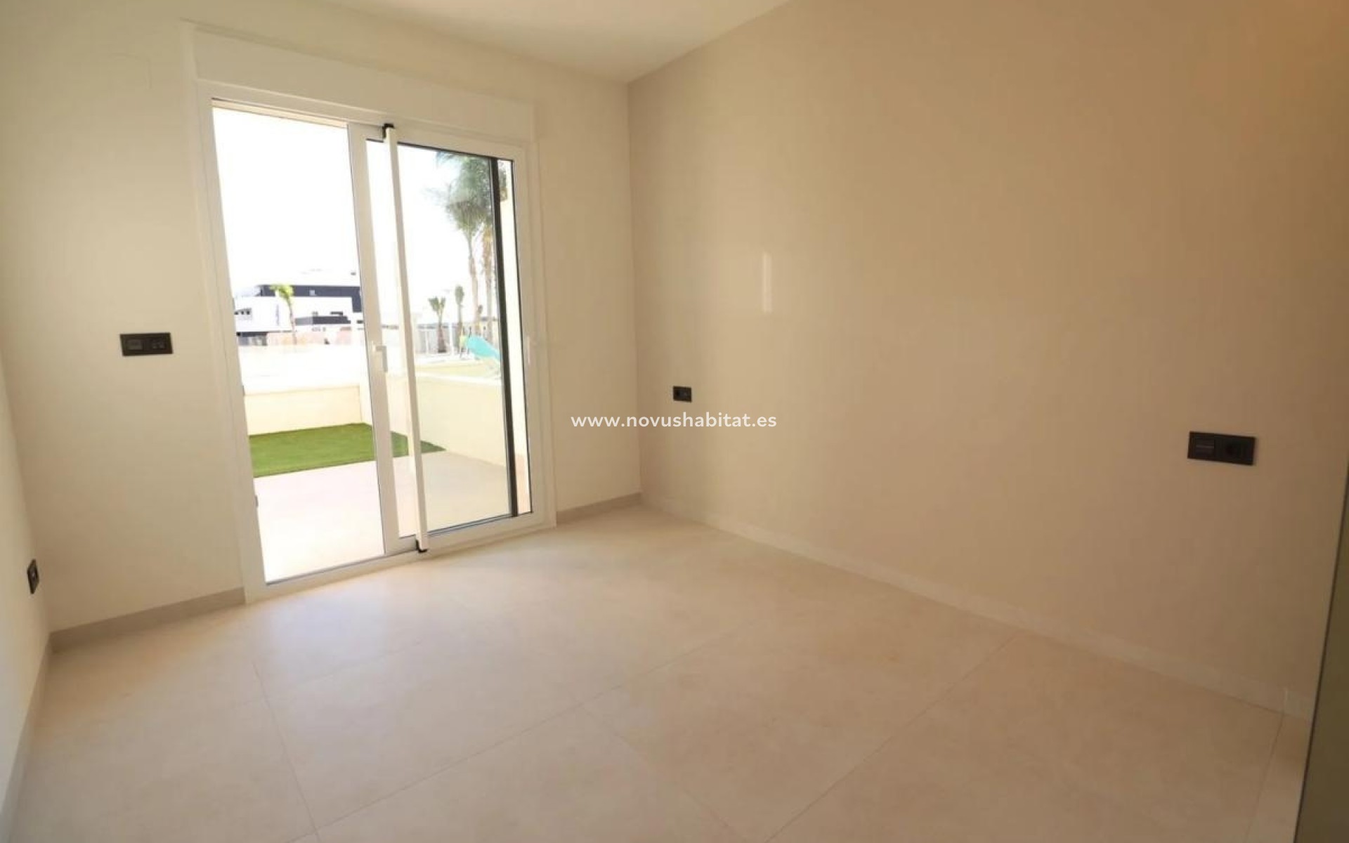 Neue Gebäude - Apartament - Guardamar del Segura