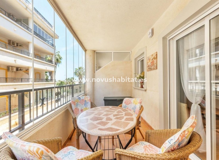 Neue Gebäude - Apartament - Orihuela