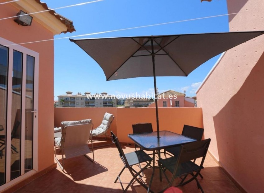 Neue Gebäude - Apartament - Orihuela