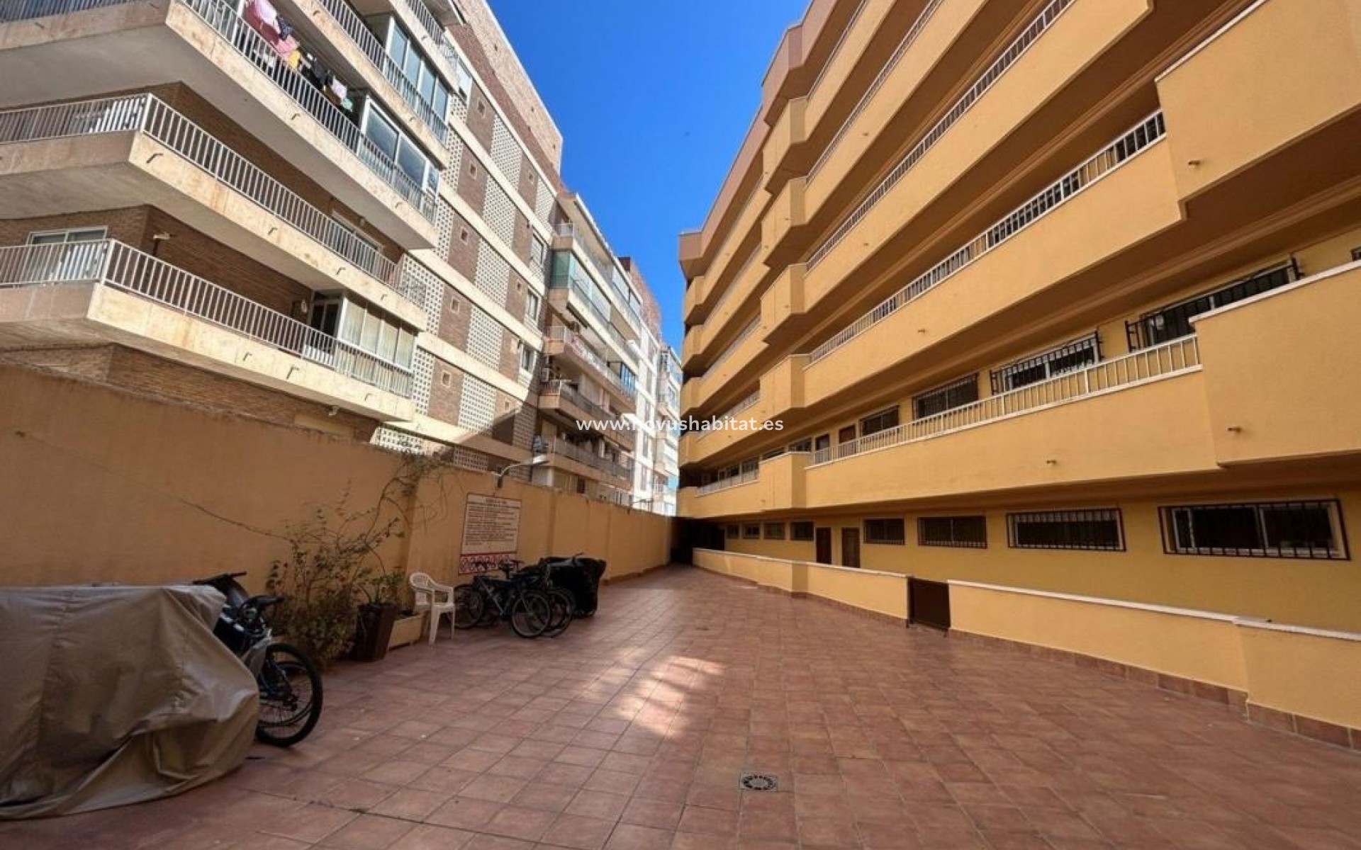 Neue Gebäude - Apartament - Torrevieja