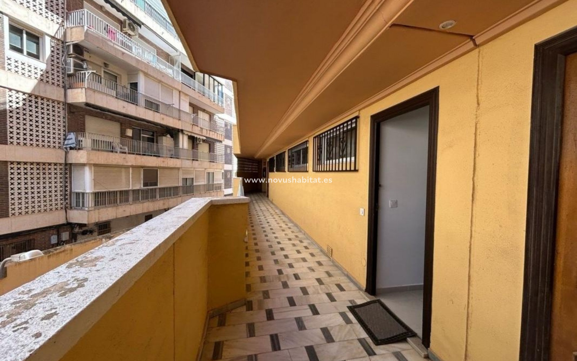 Neue Gebäude - Apartament - Torrevieja