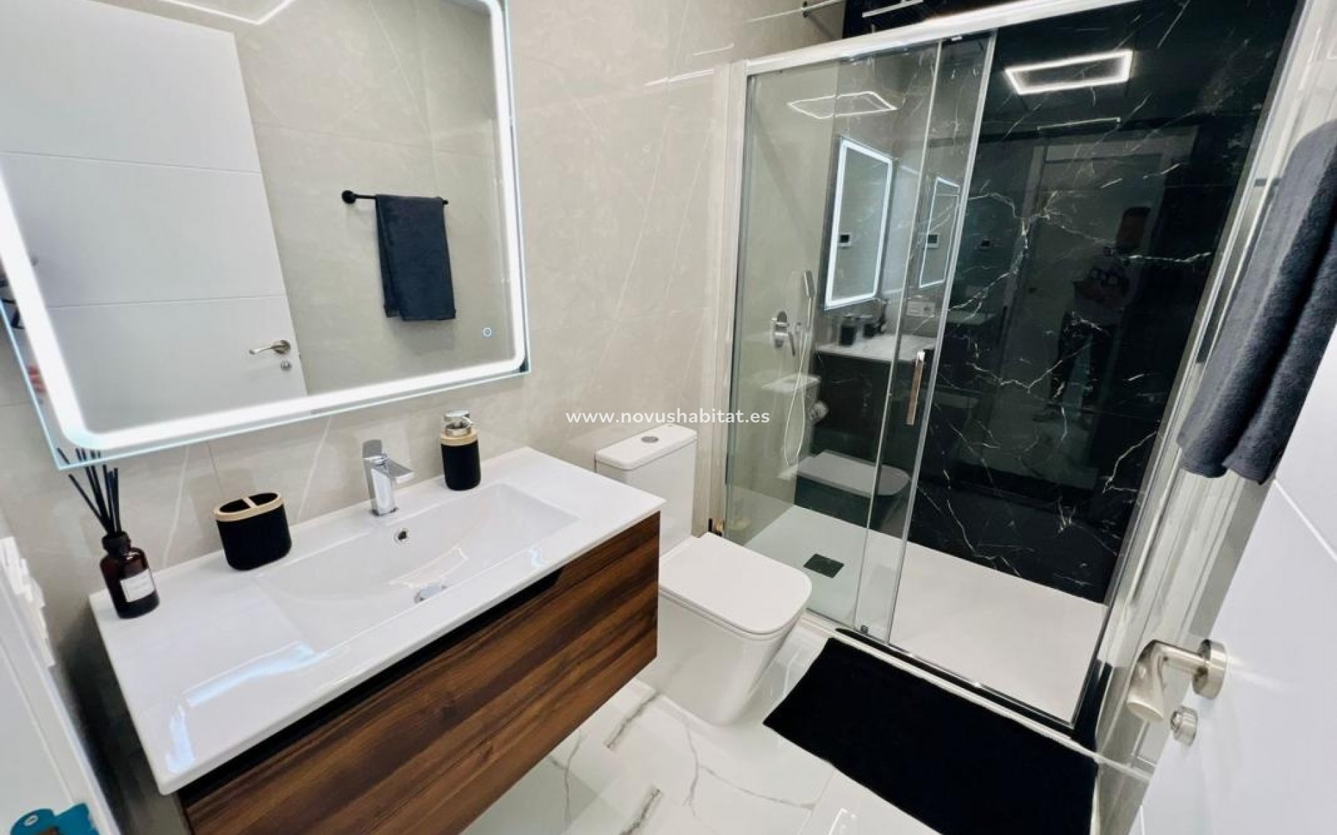 Neue Gebäude - Apartament - Torrevieja