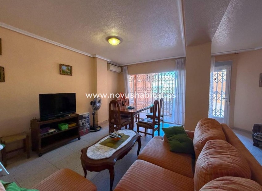 Neue Gebäude - Apartament - Torrevieja